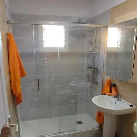 Casa Roberto Candelaria,parking,air,wifi 公寓 坎德拉里亚